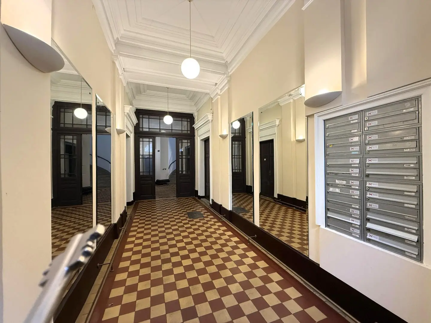 Brand new maisonette apartment with sunny terraces