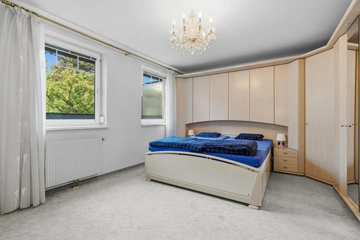 Helle Wohnung mit Südwestterrasse und Tiefgarage