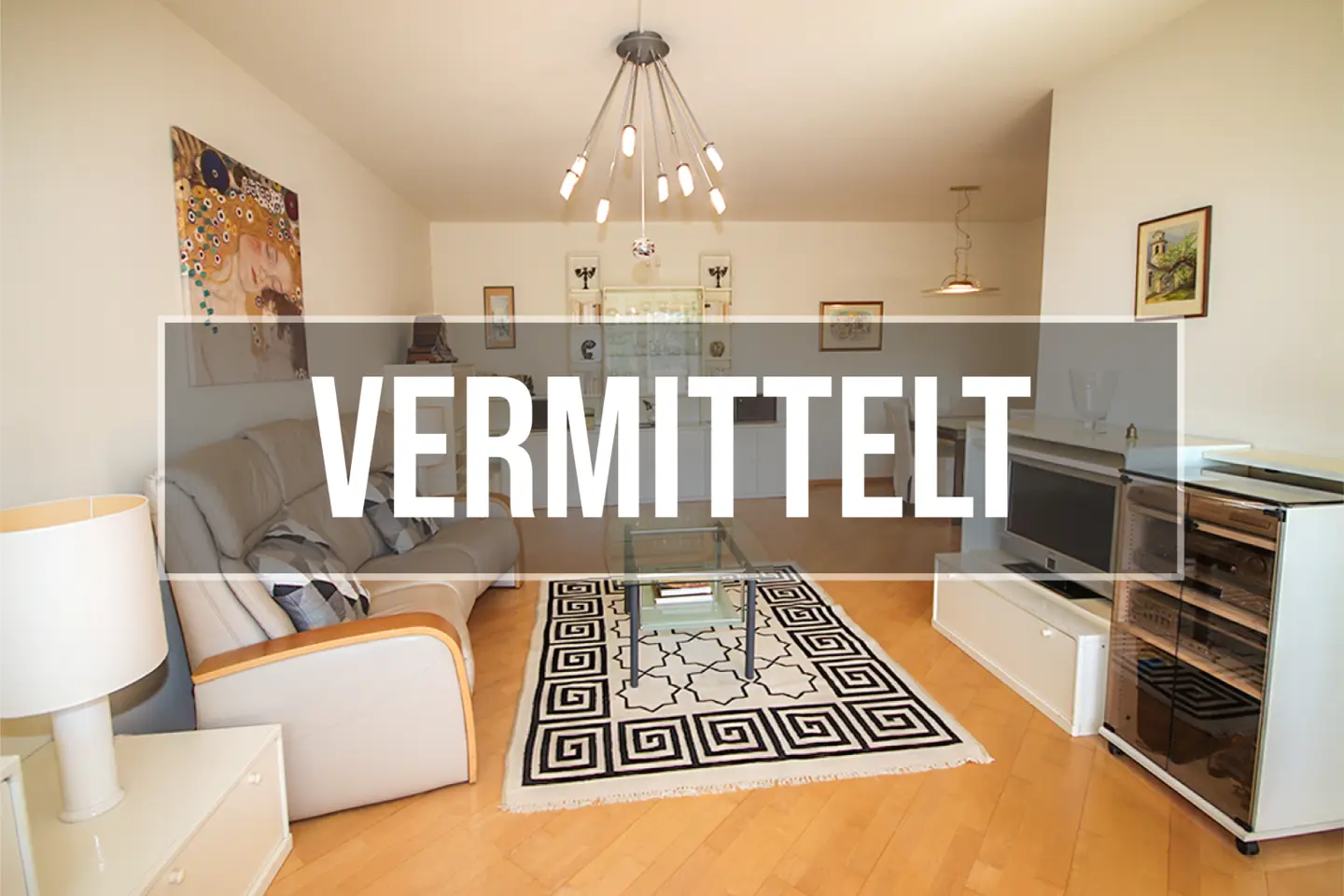Bright apartment with south loggia near Schillerplatz