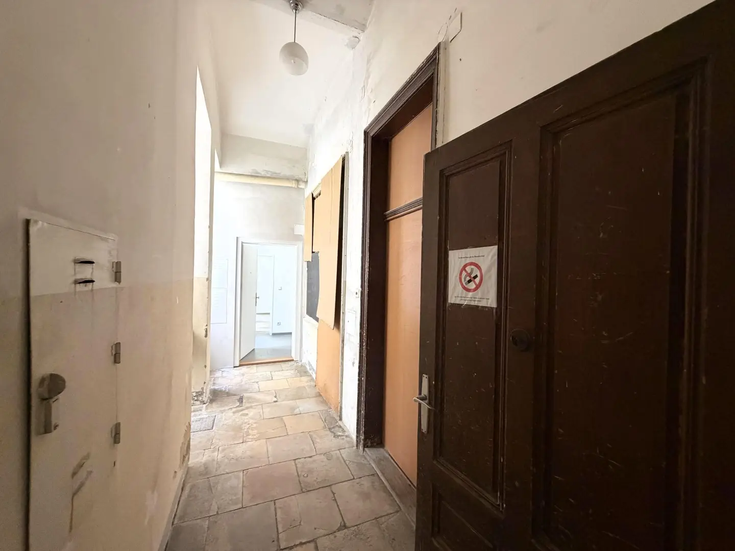 First occupancy after renovation ground floor apartment street visible and level access