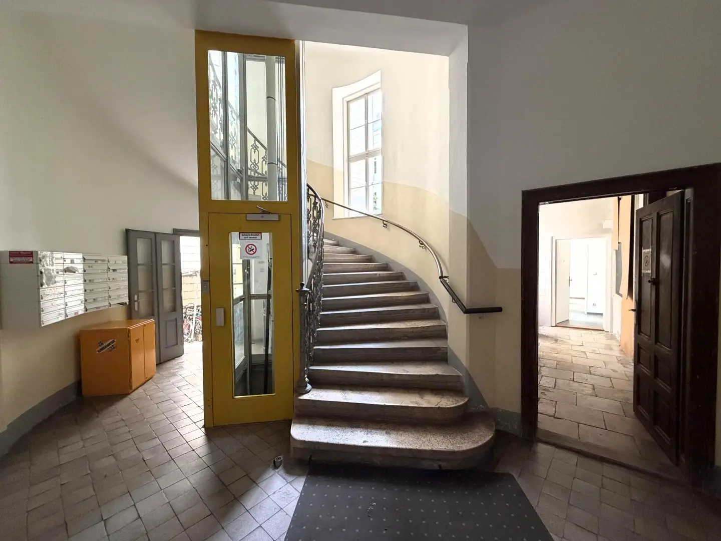 First occupancy after renovation ground floor apartment street visible and level access