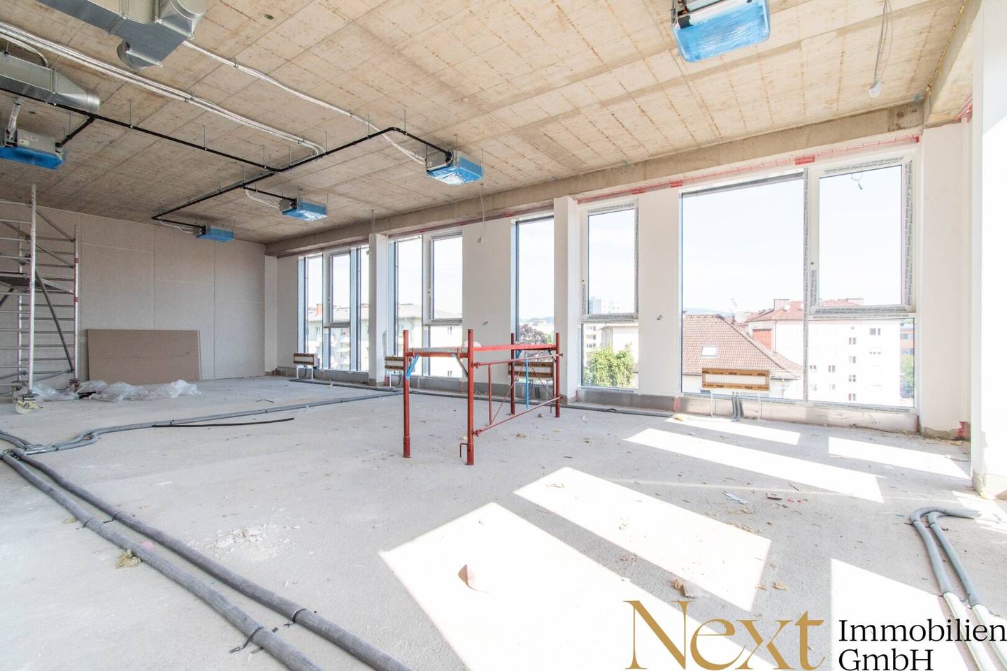 Unique new build office / practice spaces in the Med Cube Linz Mitte project for rent