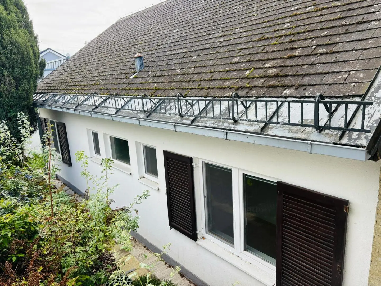 Privates Paradies in Klosterneuburg – Wohnen mit Pool und Ausblick