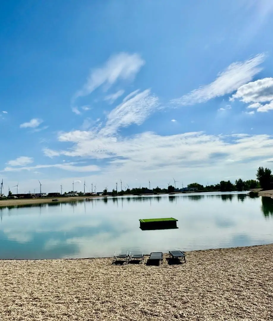 Holiday apartment with private lake access and unobstructed lake view