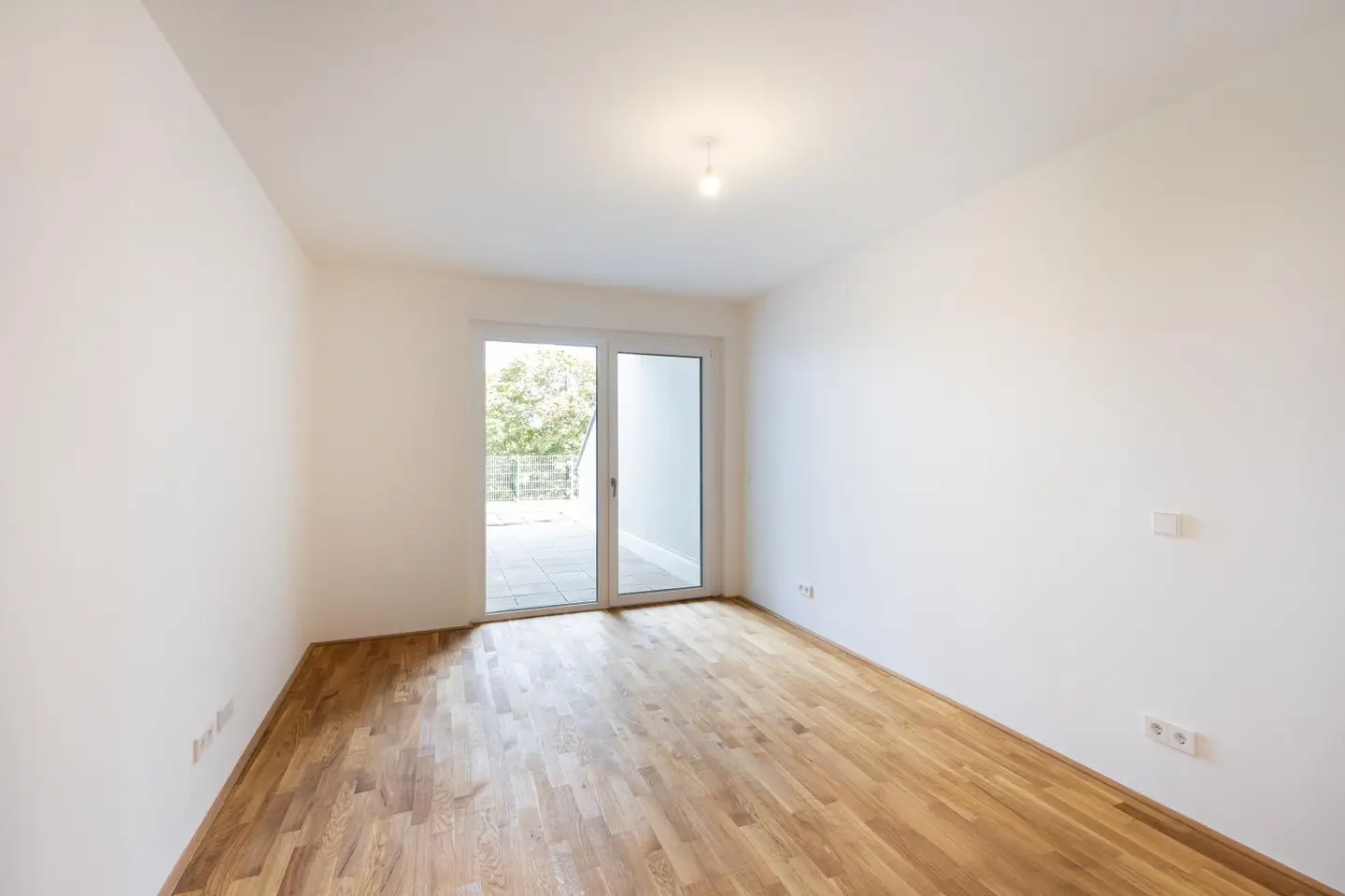 Maisonettewohnung with large terrace and good transport links