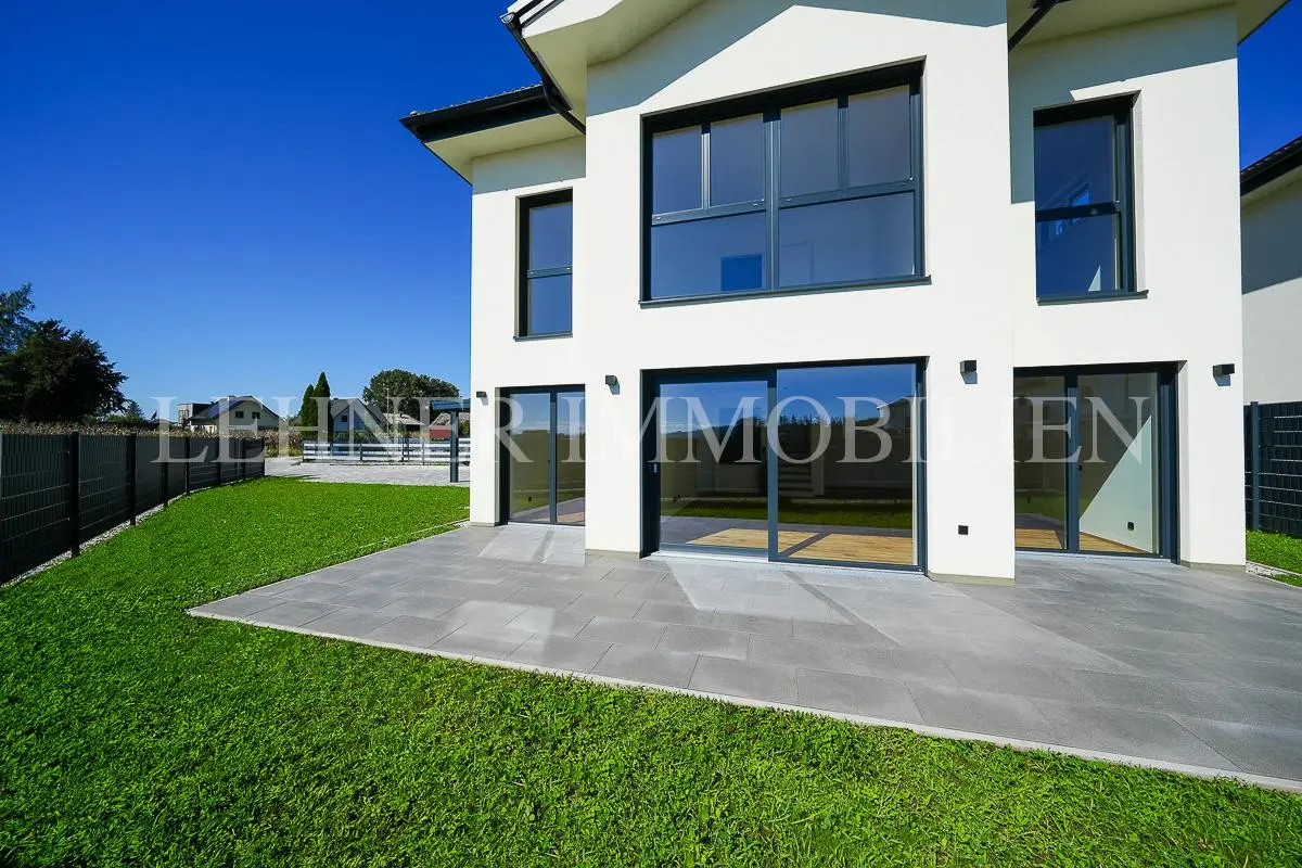 Sunny family apartment with large private garden