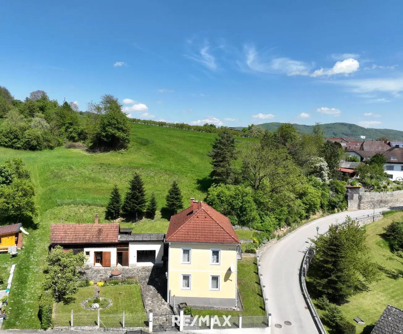 Sunny family apartment at the foot of Jauerling with garden