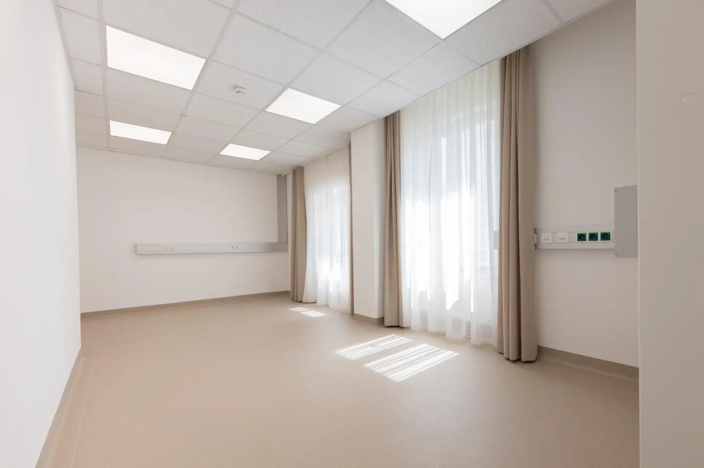 Helle Wohnung im Ordinationszentrum mit Innengarten