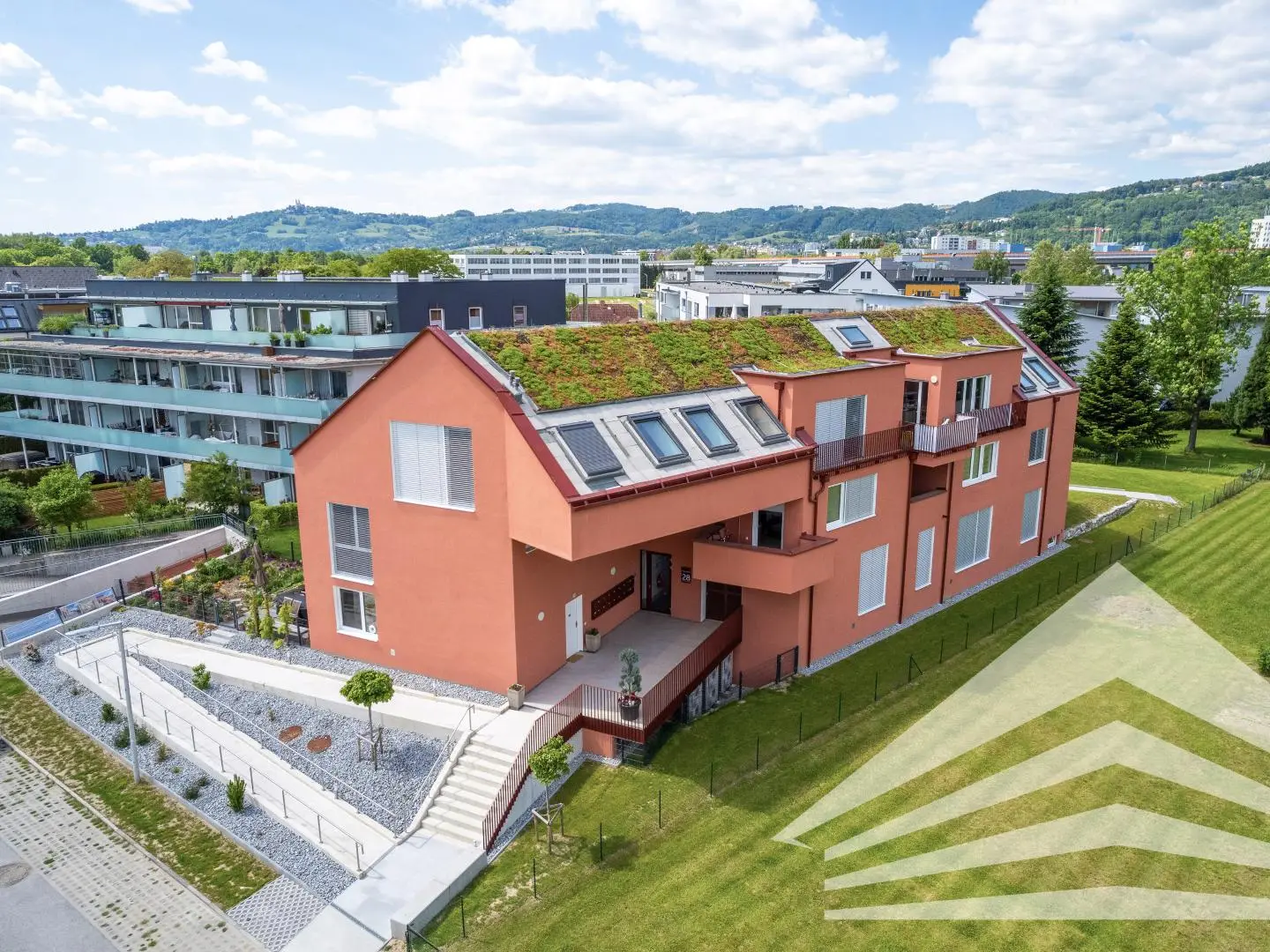 ERSTBEZUG: 75 m² Terrassen- Maisonette- Wohnung in beliebter Lage!