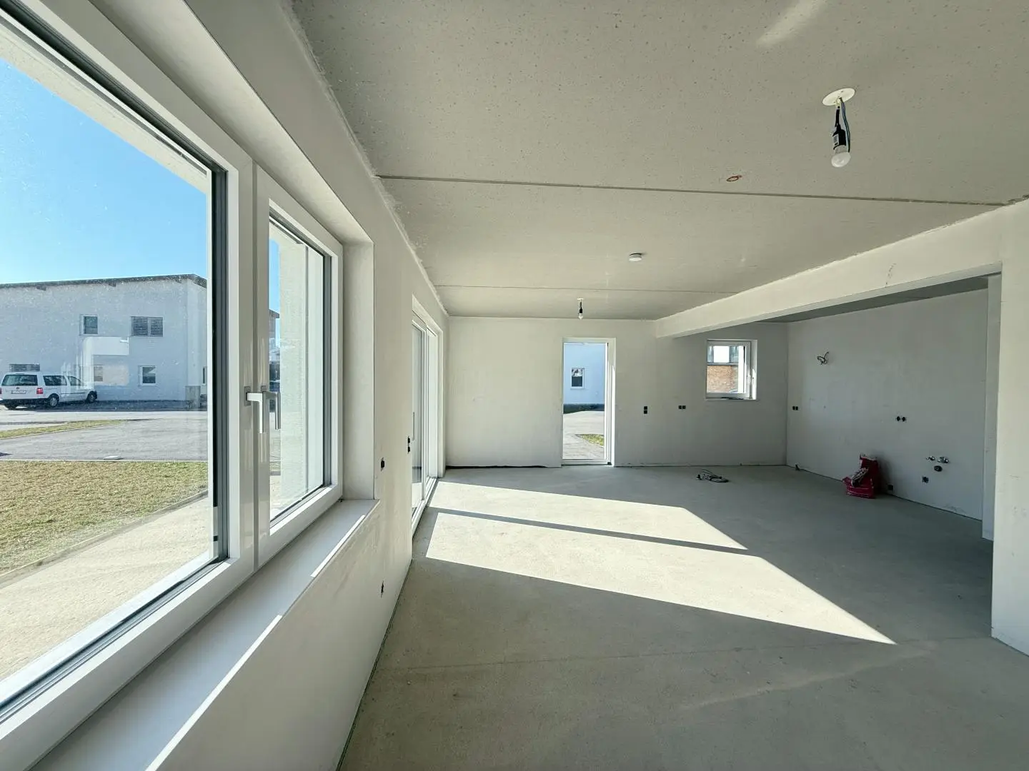 Family apartment near lakes with sunny terrace