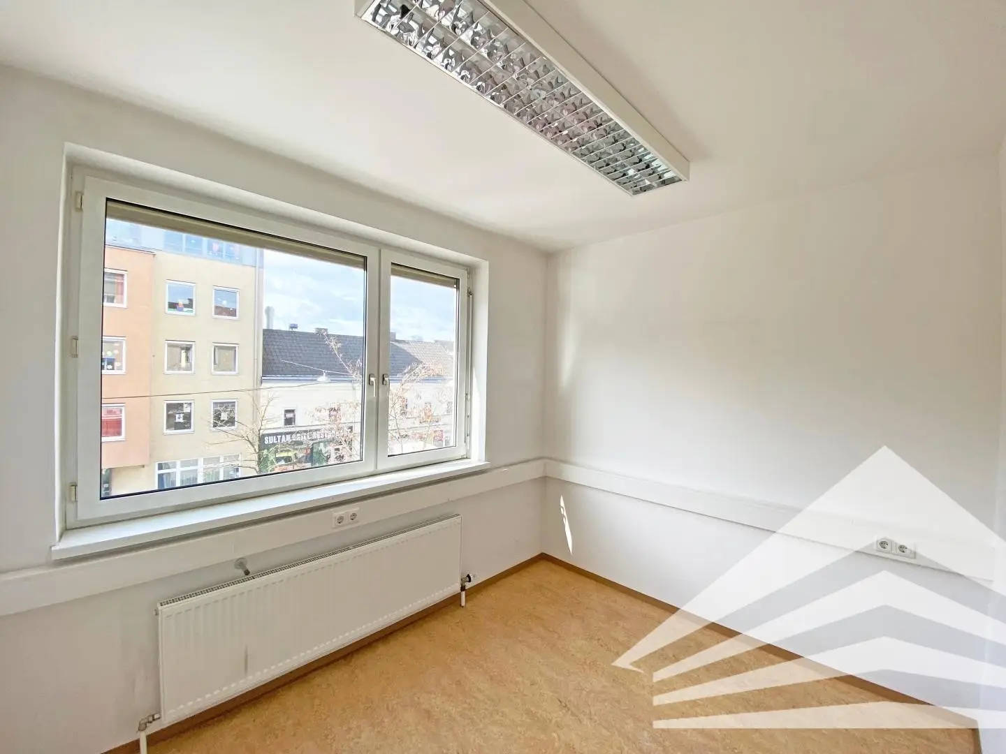 Bright office central with lift