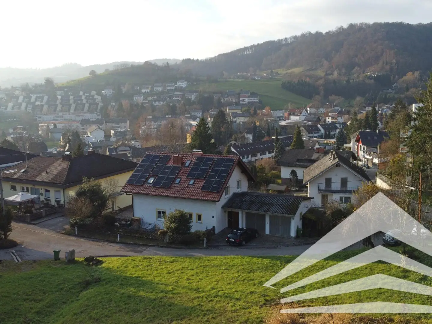 Sonnig ausgerichtete Wohnung in Hanglage mit Waldrandblick