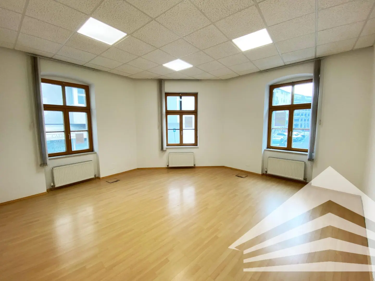 Gepflegte Altbauwohnung mit Teeküche