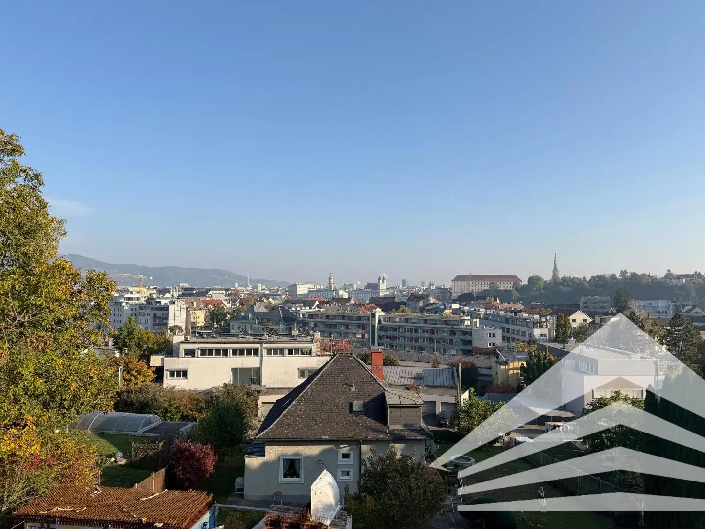 Wohnung mit Schlossblick und sonnigem Balkon