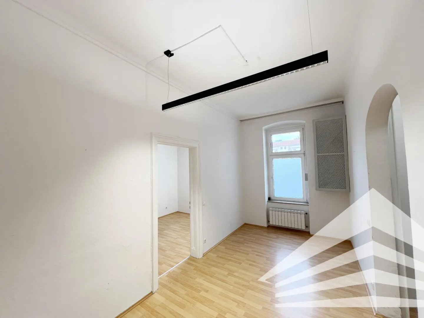 Bright practice rooms with tea kitchen ideal for therapists Wohnung