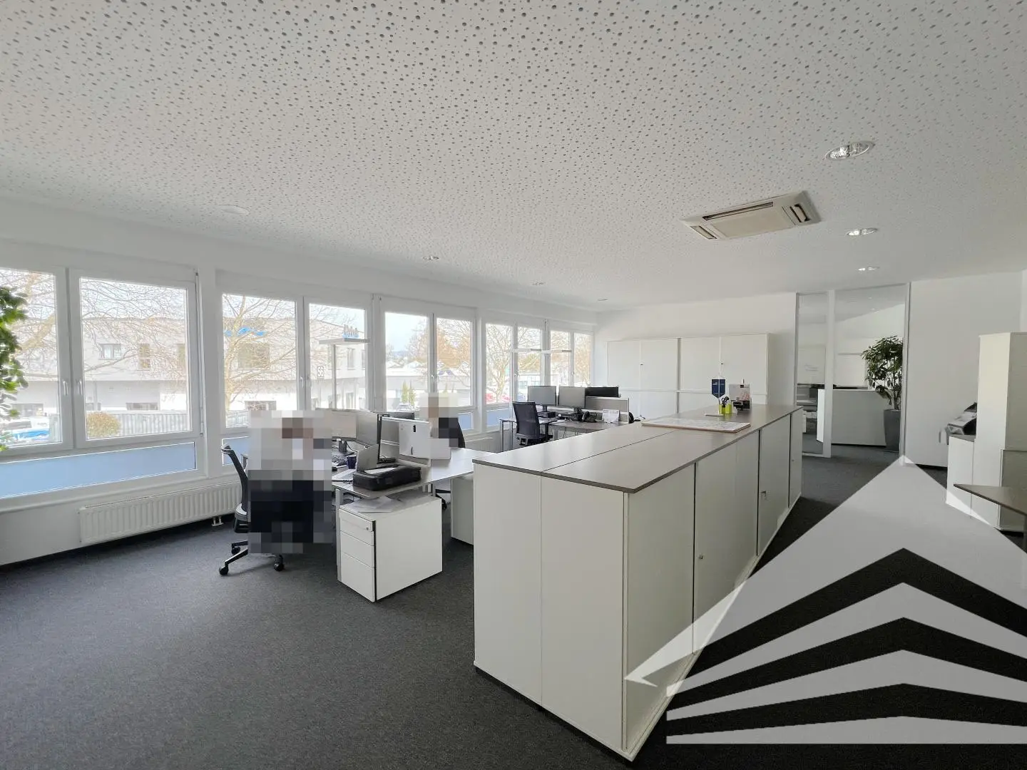 Loft apartment with visible advertising space and parking