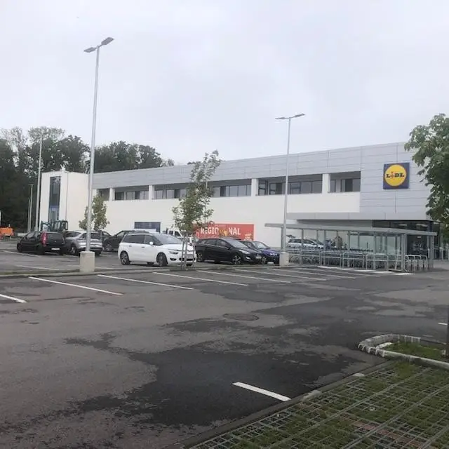 Modern apartment near Pluscity with parking