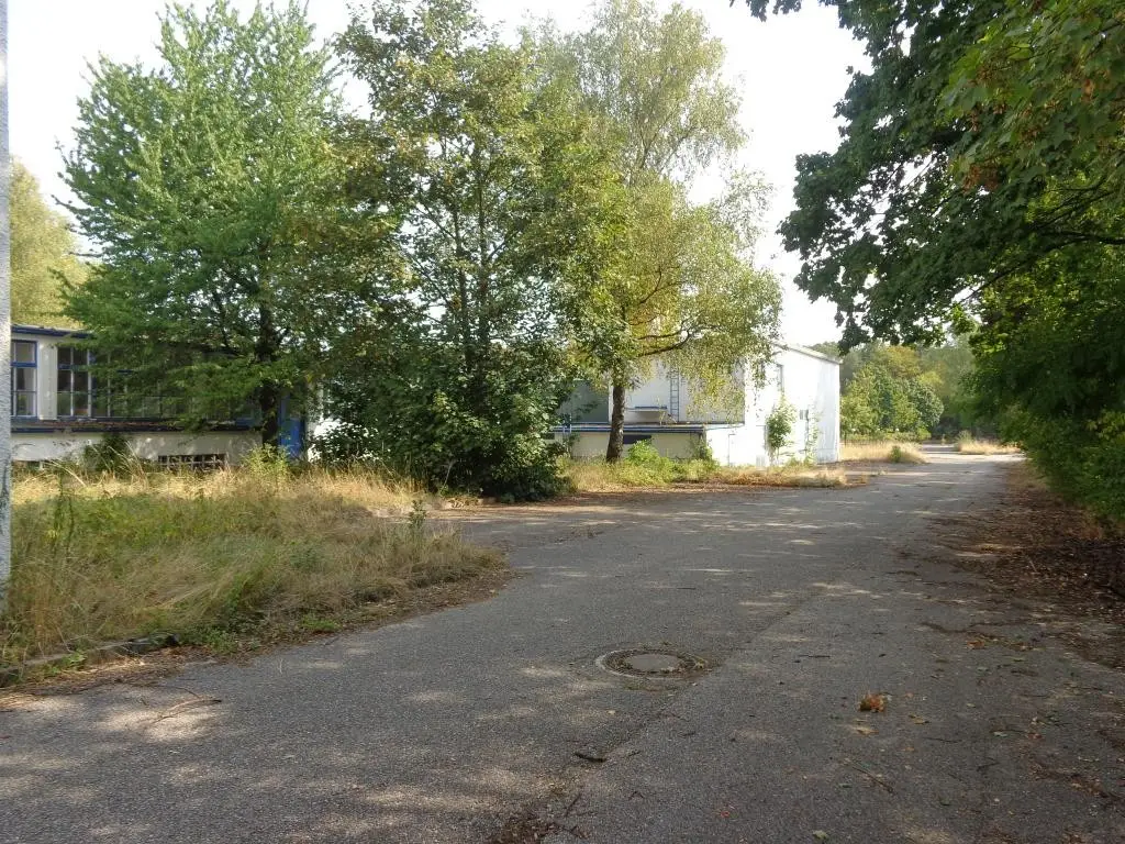 Development site near A1 with versatile potential Anlegerwohnung