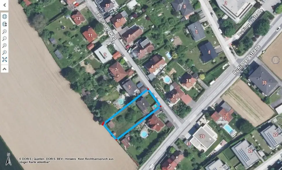 Building plot with old demolition house and utilities Wohnung