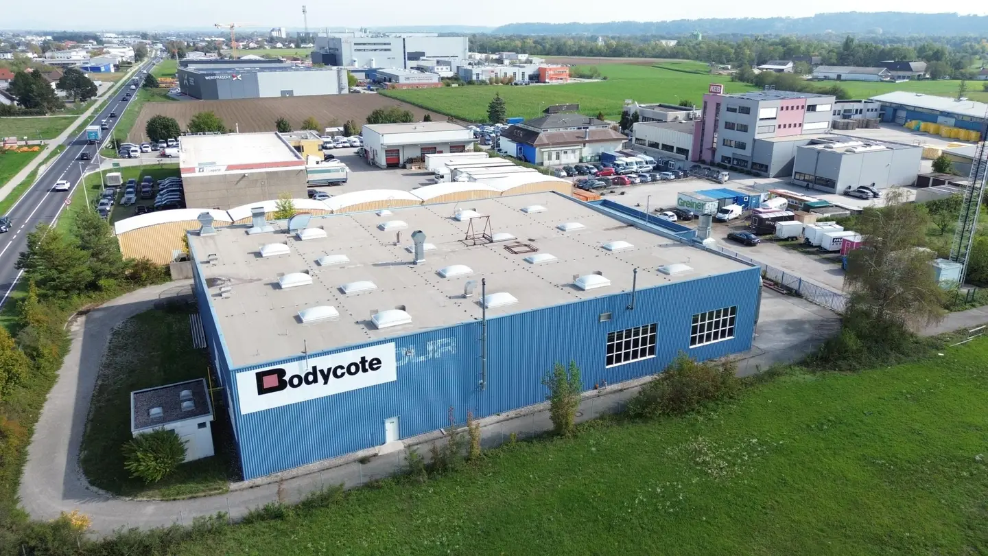 Loftwohnung in Gewerbelage mit Krananlagen und Bürobereich