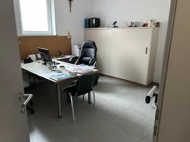 Loftwohnungartige Halle mit Fußbodenheizung
