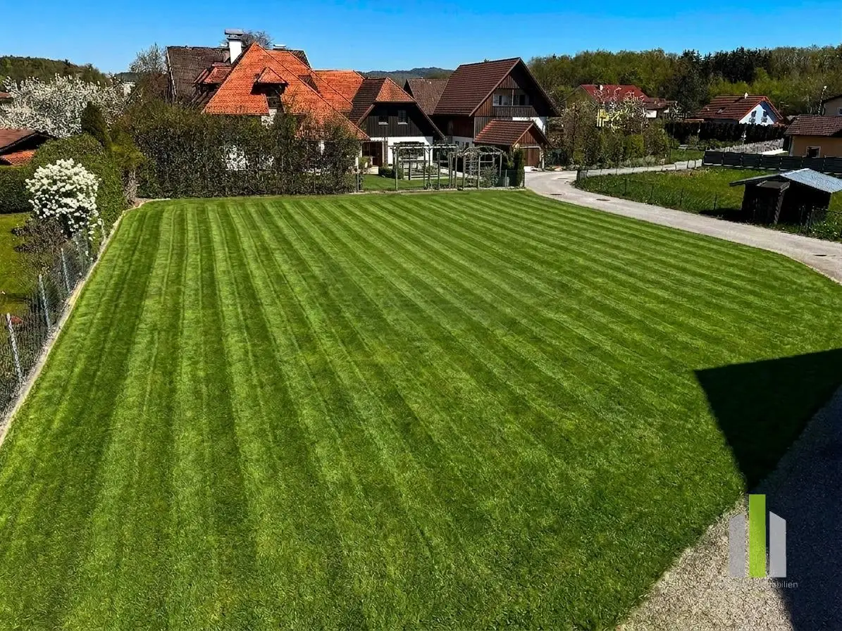 Sonnige ruhige Wohnung in Seenähe mit perfekter Anbindung