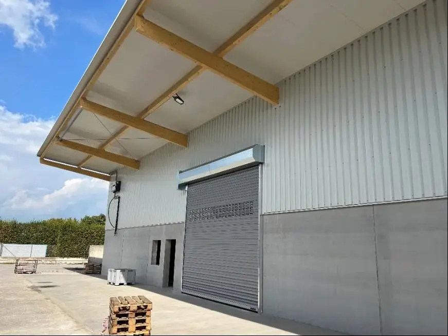 Flexible warehouse and office spaces with 24 hour access Loftwohnung