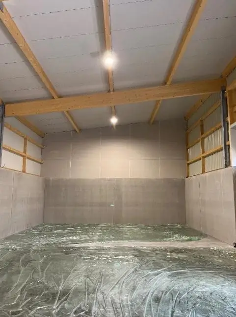 Flexible warehouse and office spaces with 24 hour access Loftwohnung