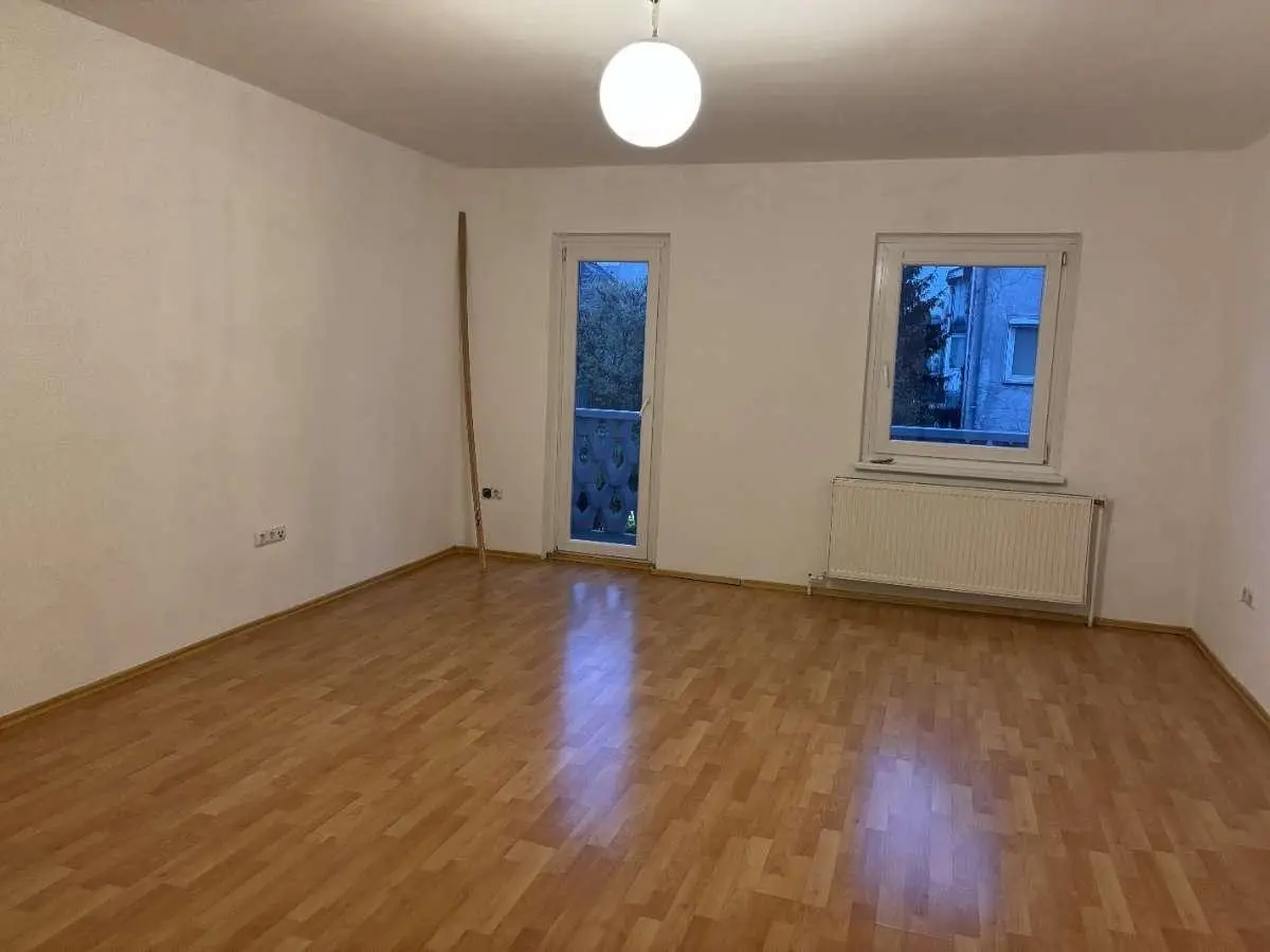 Anlegerwohnung zentral mit Balkon und Lift