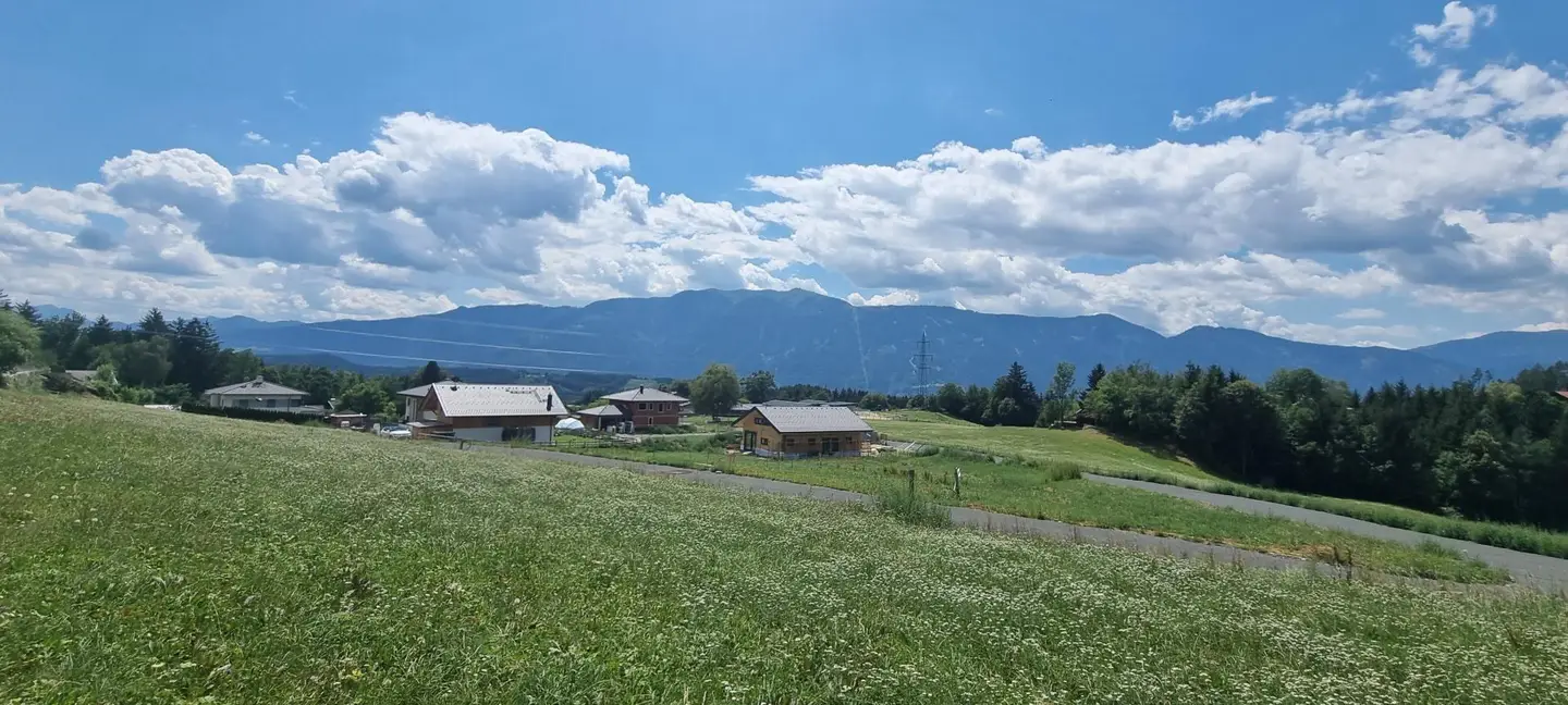 Sunny family apartment near lake with mountain view