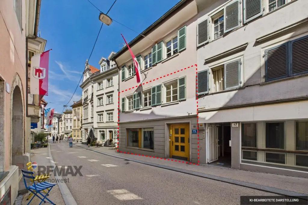 Versatile loft apartment in pedestrian zone with storage option