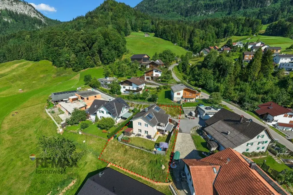 Ruhig wohnen, weit blicken, 
Natur direkt vor der Tür: Einfamilienhaus in Hohenems-Schuttannen