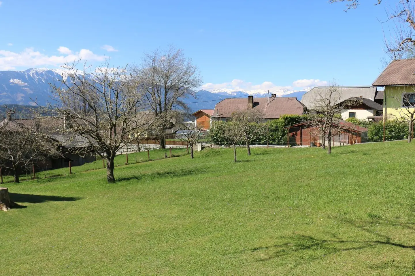 Idyllisches Baugrundstück in Obermillstatt – Wohnen, wo andere Urlaub machen