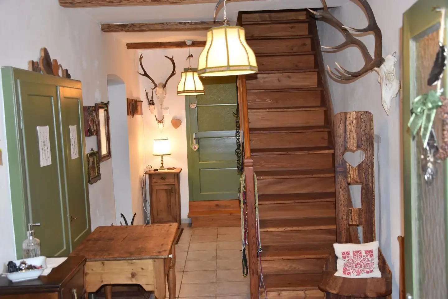 Urig saniert im Altbau mit Garten Familienwohnung