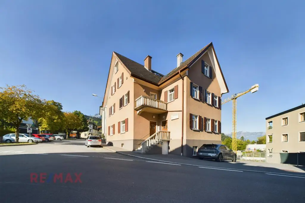 Helle Loftwohnung mit Balkon und E Ladestation