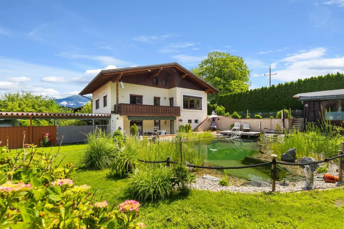 Wohnung am Naturschwimmteich mit separater Einliegerwohnung
