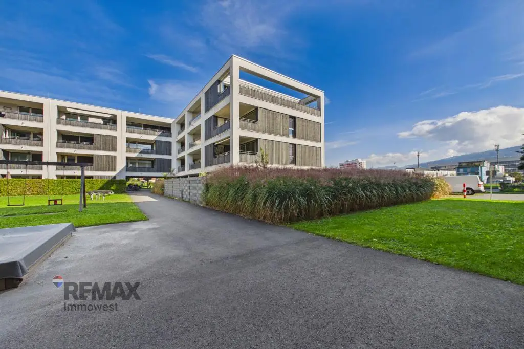 Modern apartment with large garden and underground parking