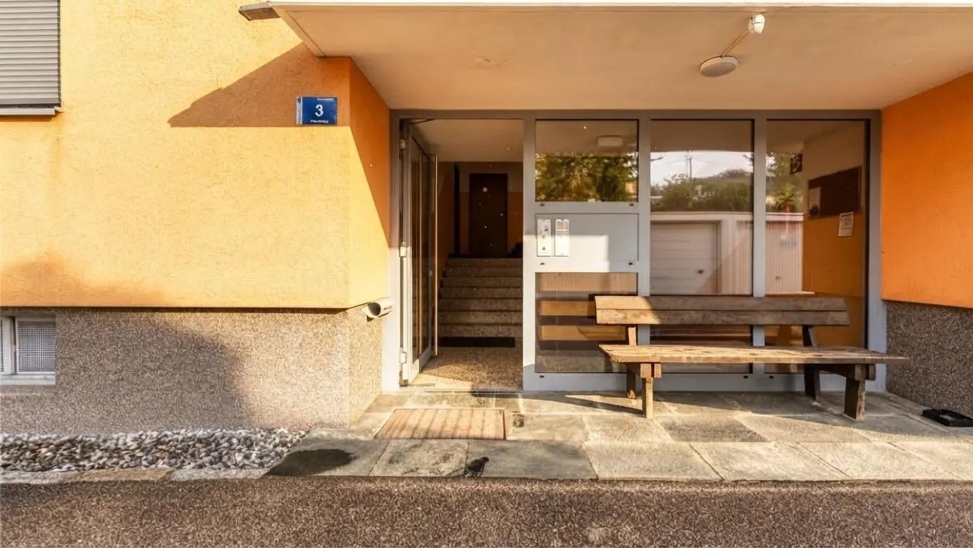 Maisonettewohnung mit Privatgarten und Garage