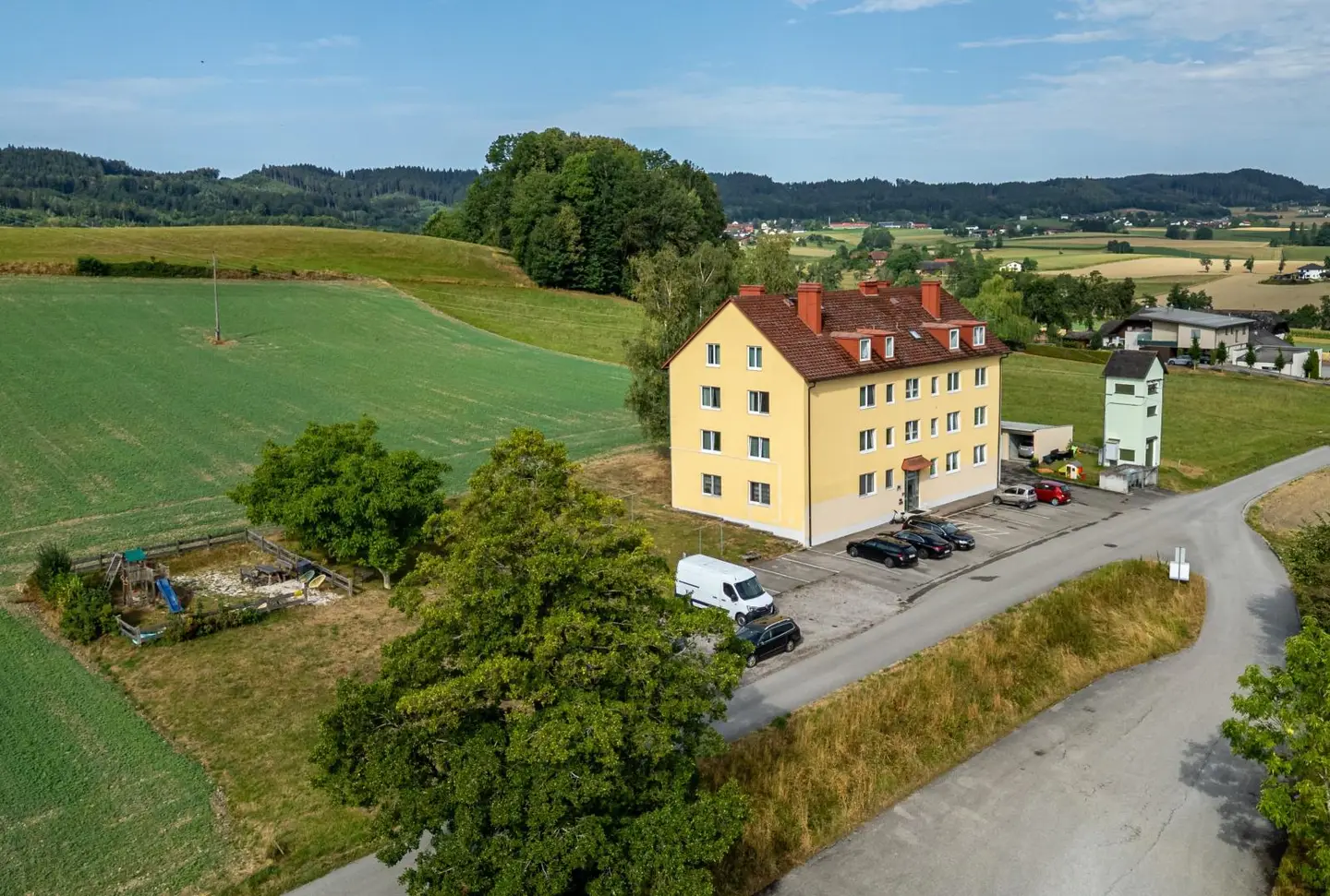 Zinshaus mit 12 vollvermieteten Wohnungen in Ottnang am Hausruck