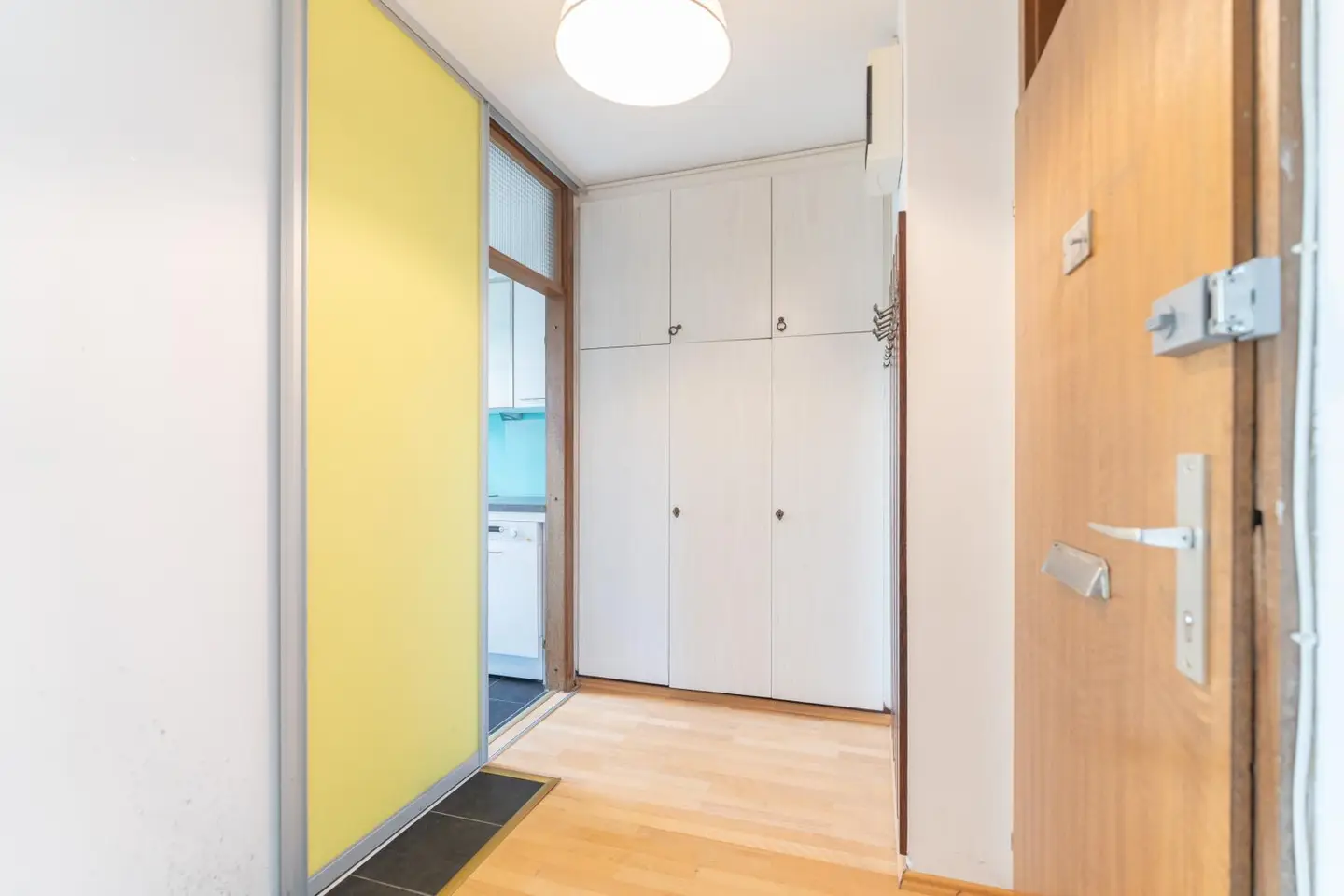 Bright Dachgeschosswohnung with panoramic view