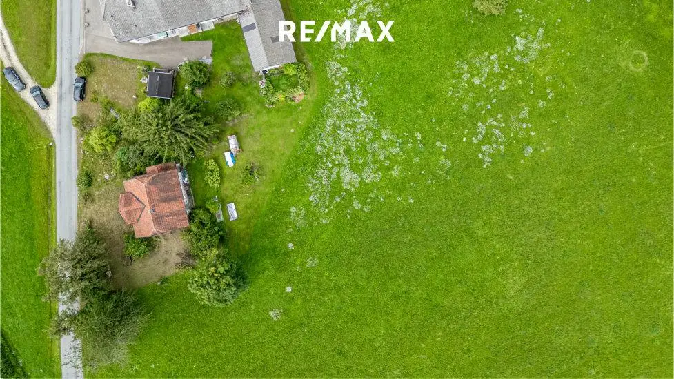Quiet building plot without building obligation Anlegerwohnung