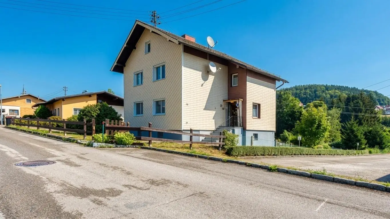 Ruhiges Anwesen mit großem Garten Familienwohnung