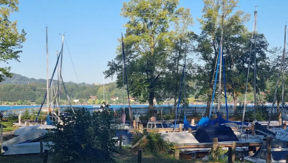 Wohngenuss auf höchstem Niveau – Ihr möglicher Zweitwohnsitz am Attersee