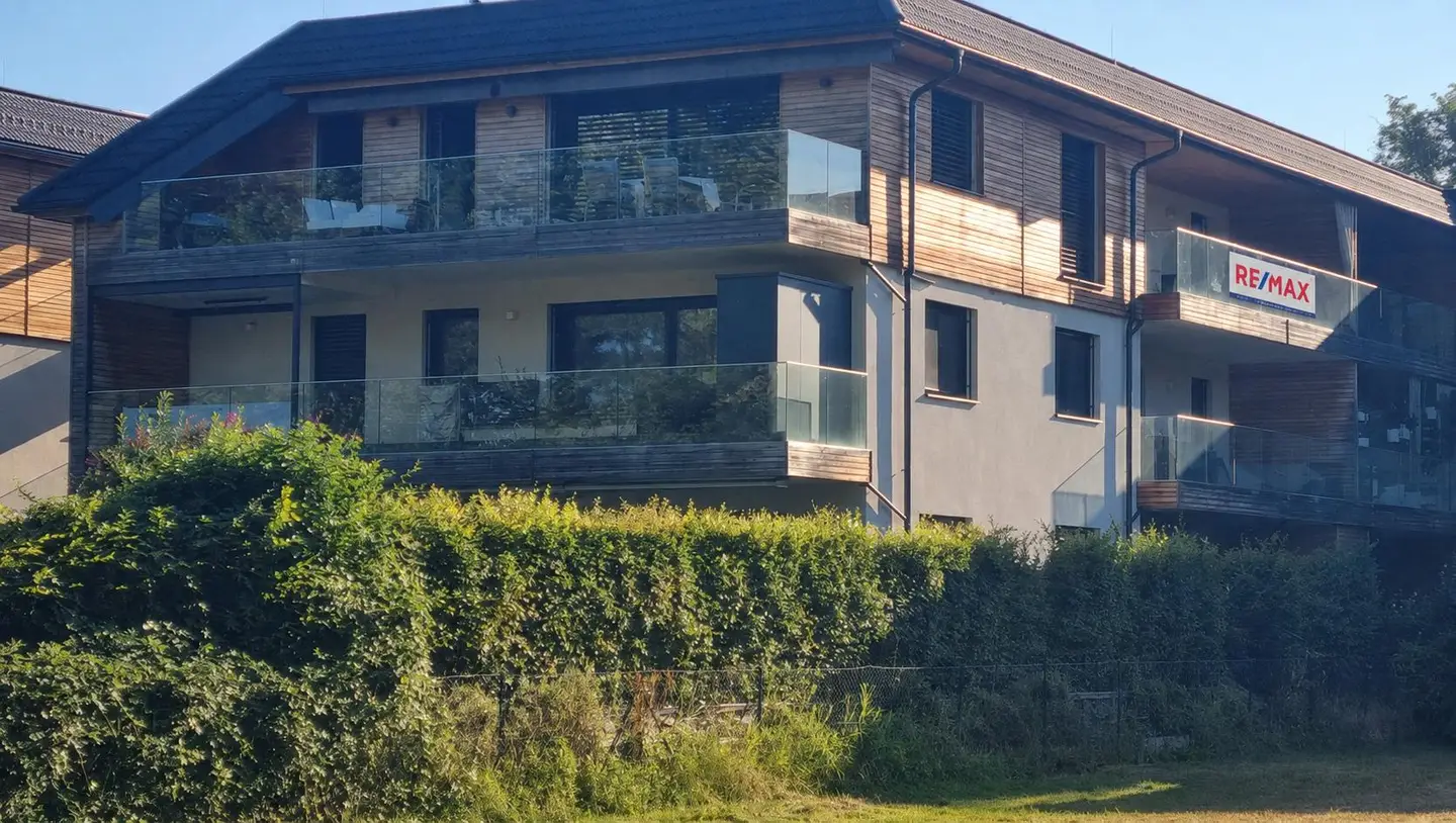 Wohngenuss auf höchstem Niveau – Ihr möglicher Zweitwohnsitz am Attersee