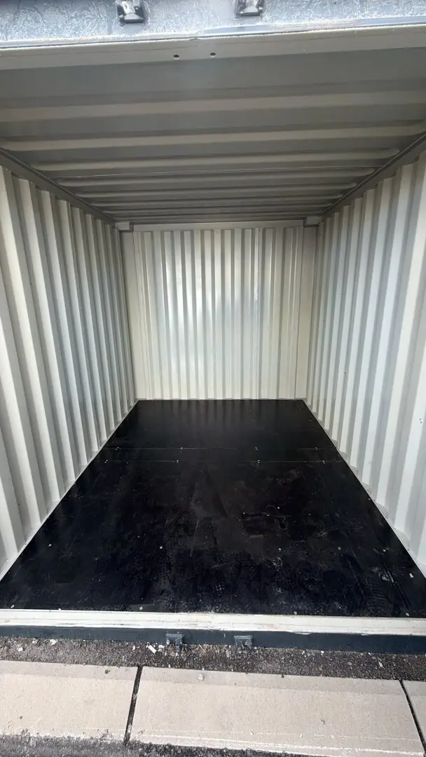 Container ca. 5,8 m² zu vermieten PROVISIONSFREI!!! 401, 403, 409,414, 496
