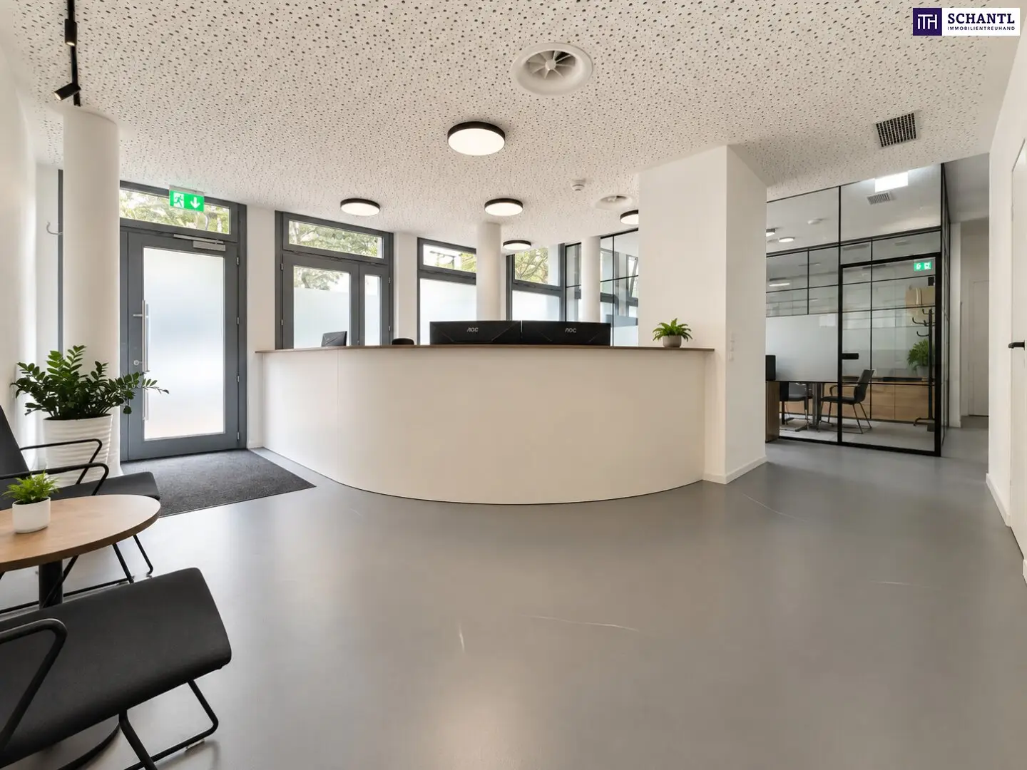 Hochwertig sanierte Büro-/Praxisfläche mit ca. 165 m² – modern ausgestattet & sofort nutzbar!