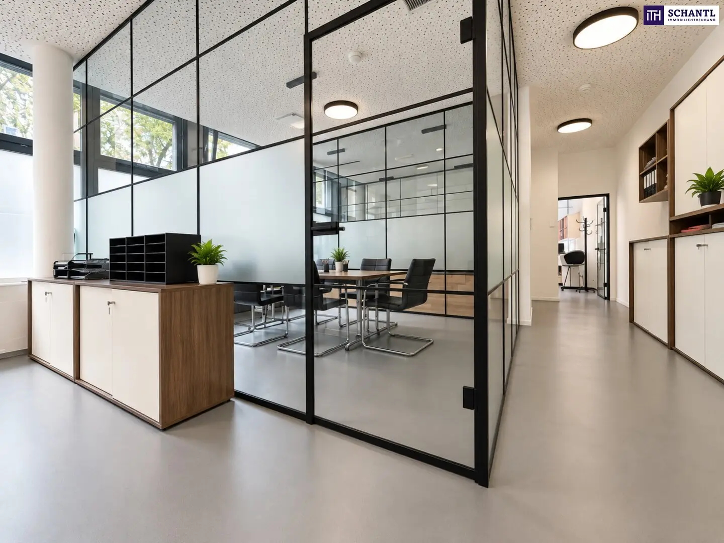 Hochwertig sanierte Büro-/Praxisfläche mit ca. 165 m² – modern ausgestattet & sofort nutzbar!