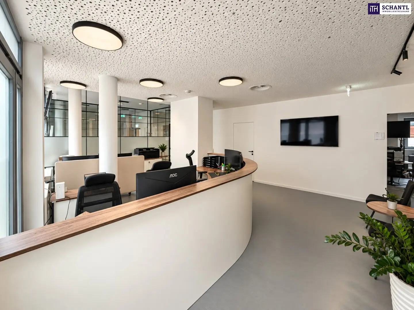 Hochwertig sanierte Büro-/Praxisfläche mit ca. 165 m² – modern ausgestattet & sofort nutzbar!