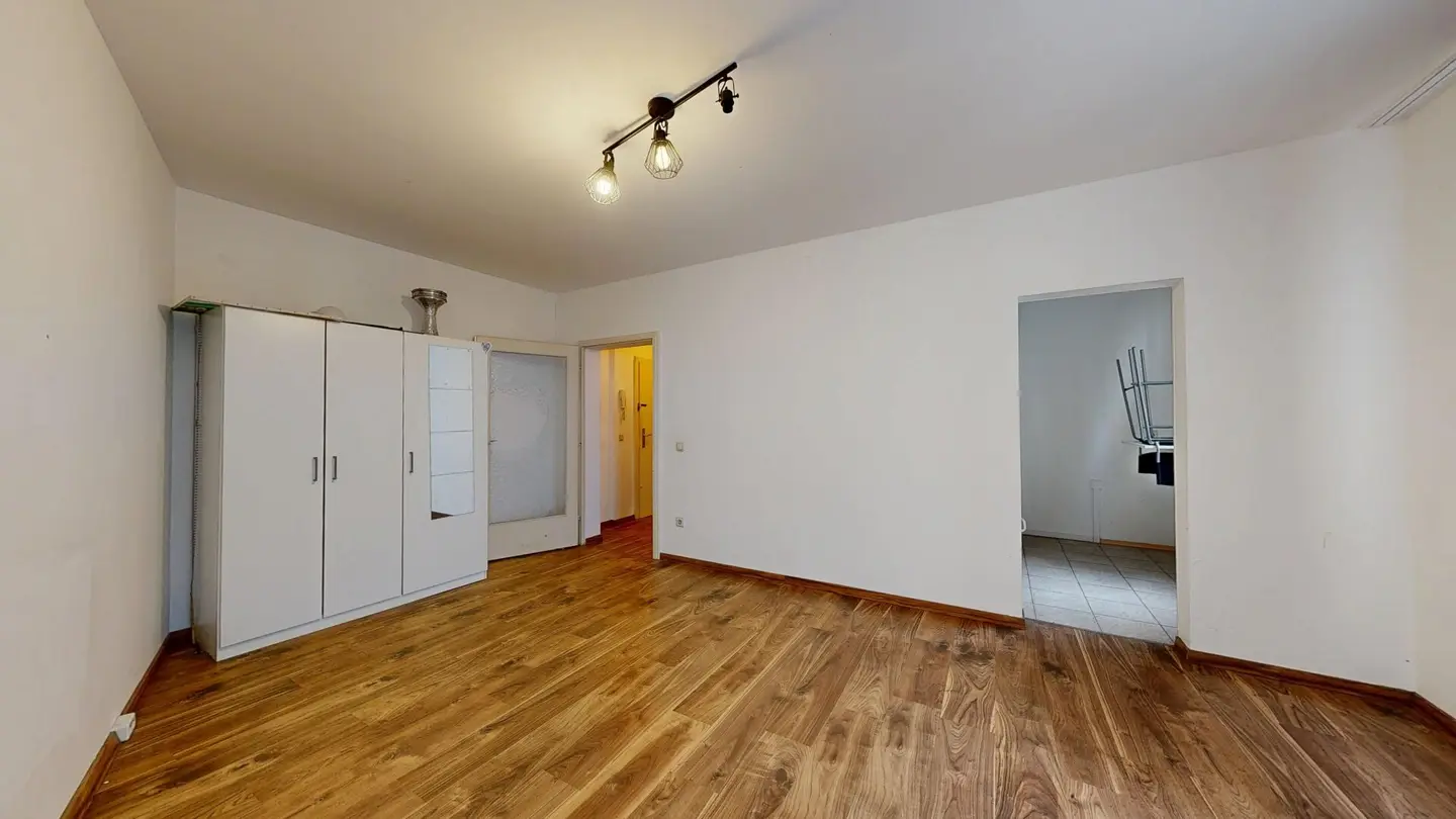 New build: Courtyard-facing 1-room apartment with elevator | Naschmarkt &amp; U4 Pilgramgasse | ideal as investment Built 1975