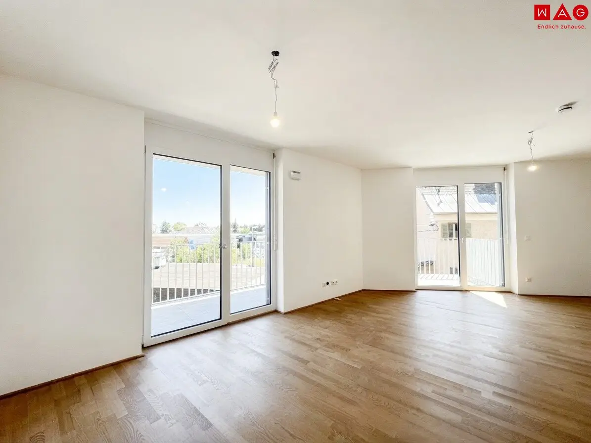 Schmucke Familienwohnung mit großem Balkon in den Innenhof!